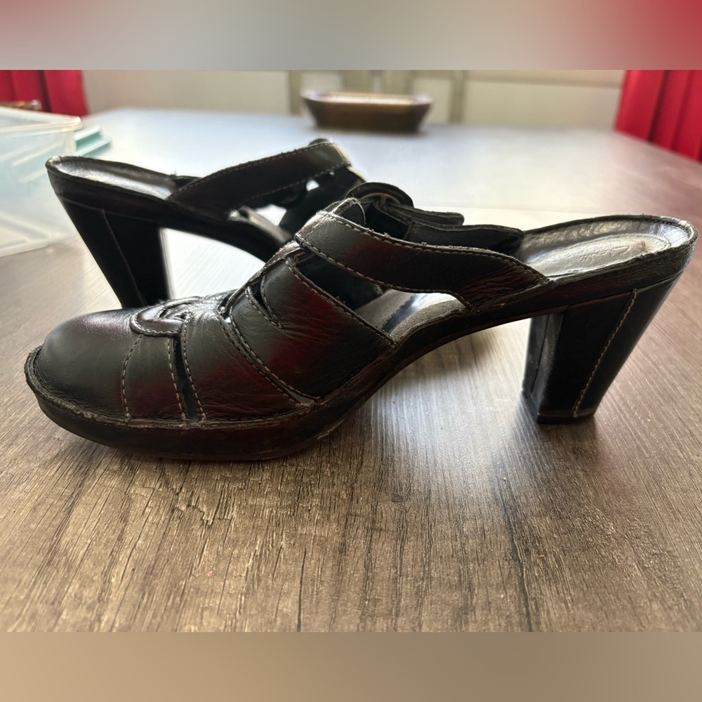 Black Women's Heeled Slip ons